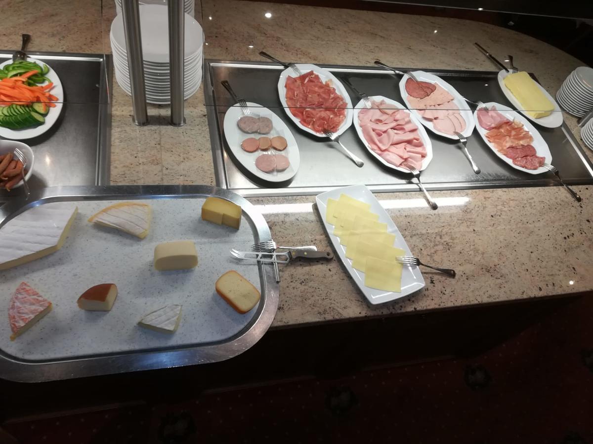 拉讷斯巴赫布鲁格美食酒店 图克斯 外观 照片